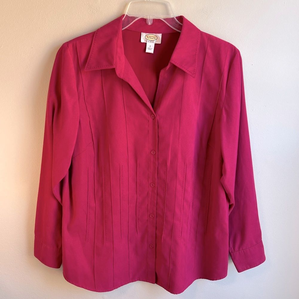 Talbots Size X (16W/18W) Fuchsia V Neck Long Sleeve Women’s Button Down Shirt.